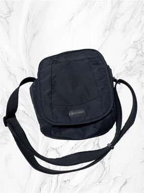 Pacsafe Metrosafe 200 GII crossbody bag Black Crossbody Travel unisex RFID safe
